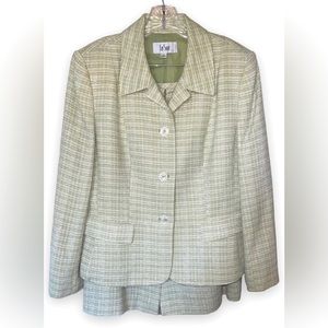 Le suit skirt & blazer size 14 mint green and khaki green